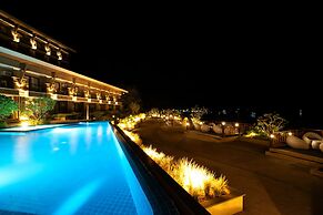 Zuri Resort
