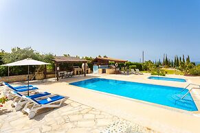 Villa Xenios Dias in Argaka