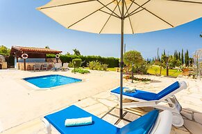 Villa Xenios Dias in Argaka