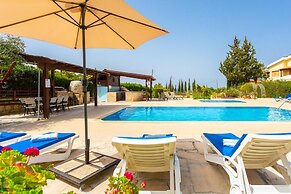 Villa Xenios Dias in Argaka