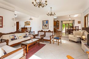 Villa Xenios Dias in Argaka