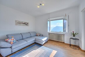 Ca' Gina Panoramica - Monte Bre