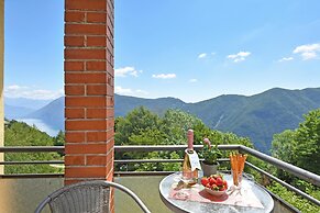 Ca' Gina Panoramica - Monte Bre