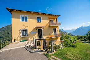 Ca' Gina Panoramica - Monte Bre