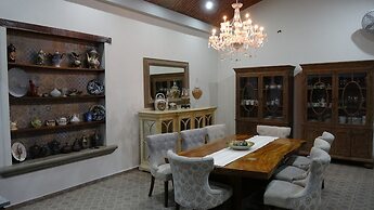 Casona 13 Flechas