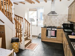 1 Greenswood Court