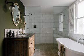 Maleny Lodge