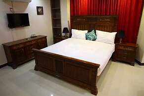 City Paradise Hotel