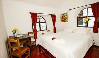 Catama Inn Hotel