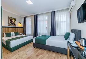 La Pera Suites