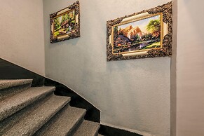 La Pera Suites
