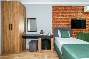 La Pera Suites