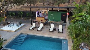 Pyramid Lodge Tamarindo Ramses
