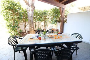 Ground Floor Villa With Barbecue for 5 Guests Pt48