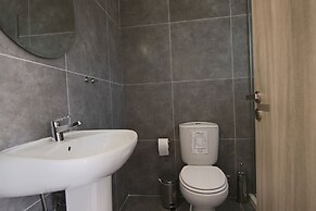 Phaedrus Living Seaside Luxury Flat Athina 118