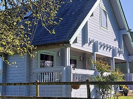 Orchard Lodge