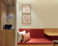 H10 Croma Malaga