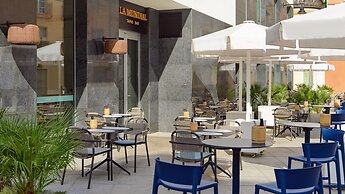 H10 Croma Malaga
