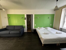 Hotel Les Montois