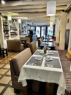 SACRED STONE BOUTIQUE HOTEL