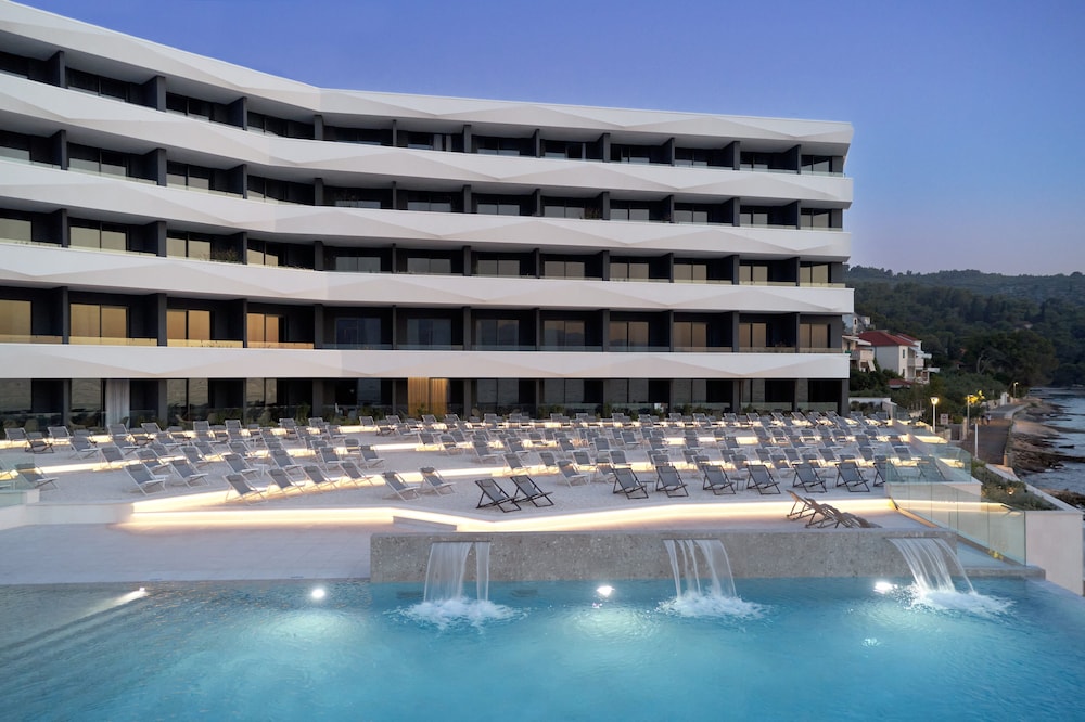 Grand hotel View