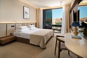 Grand hotel View