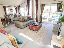 Curlew Lodge