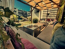 Summer Rose Hotel