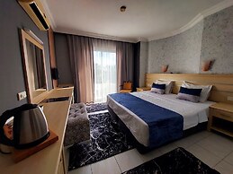 Summer Rose Hotel