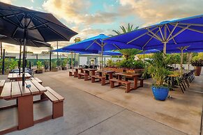 Esk Grand Hotel