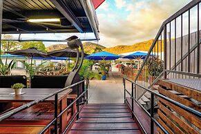 Esk Grand Hotel