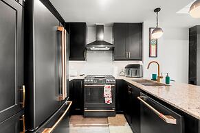 Etobicoke Suites