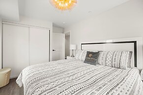 Etobicoke Suites