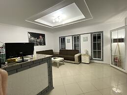 Greenway Hotel