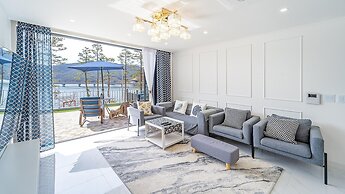 Chungnam Cheongyang Kongmaea Poolvilla