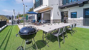 Chungnam Cheongyang Kongmaea Poolvilla