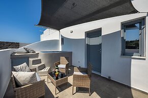 Potamida Suites