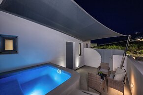 Potamida Suites