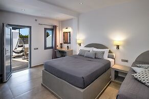 Potamida Suites