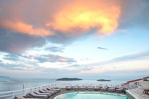 Oniro Skiathos