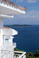 Oniro Skiathos