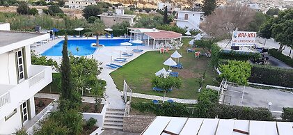 ELEATERRA HOTEL