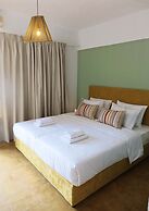 ELEATERRA HOTEL