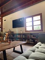 ELEATERRA HOTEL
