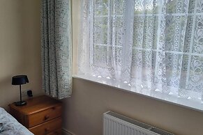 1 Bed Retreat-sleeps 2-secure Parking-garden
