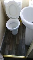 Inviting 3 Bedrooms Caravan gas Central Heating