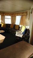 Inviting 3 Bedrooms Caravan gas Central Heating