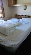 Inviting 3 Bedrooms Caravan gas Central Heating