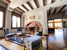 Angelats Hotel