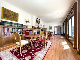 Angelats Hotel